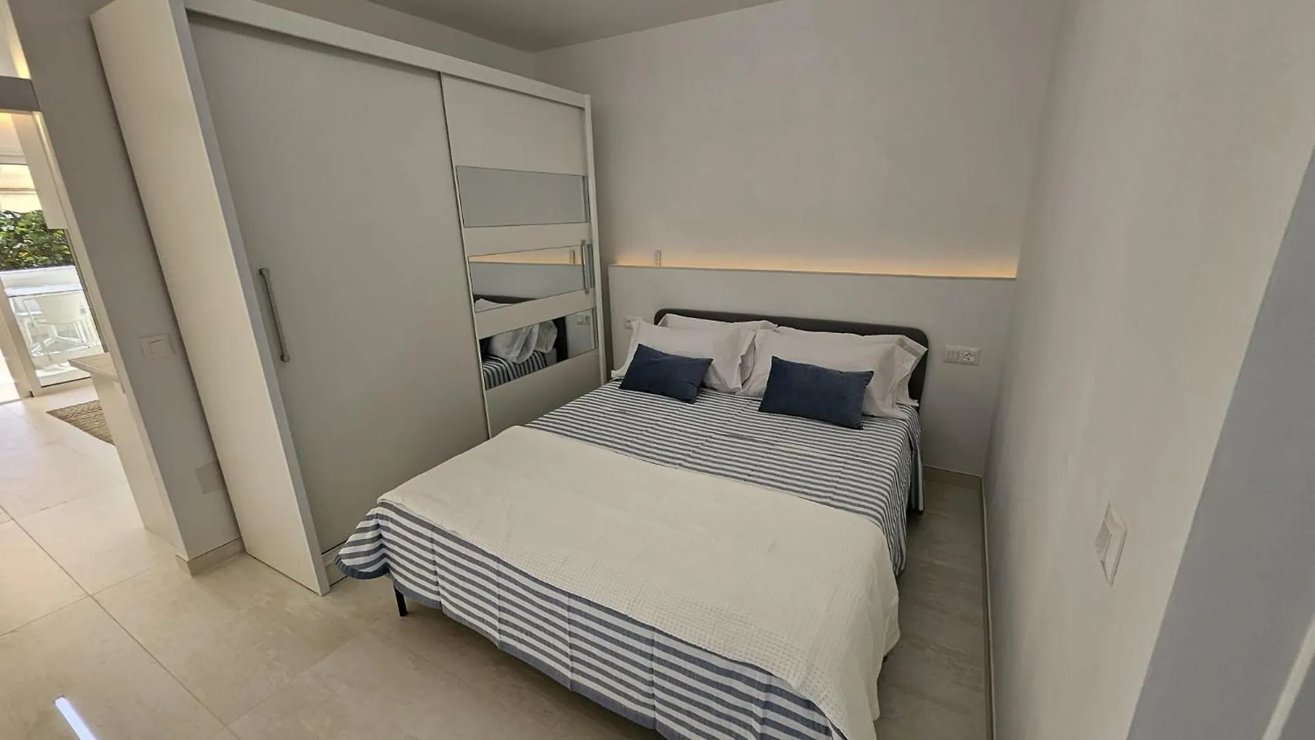 Daire Tenerife Holidays Deluxe, Royal Garden, Las Americas Playa de las Américas