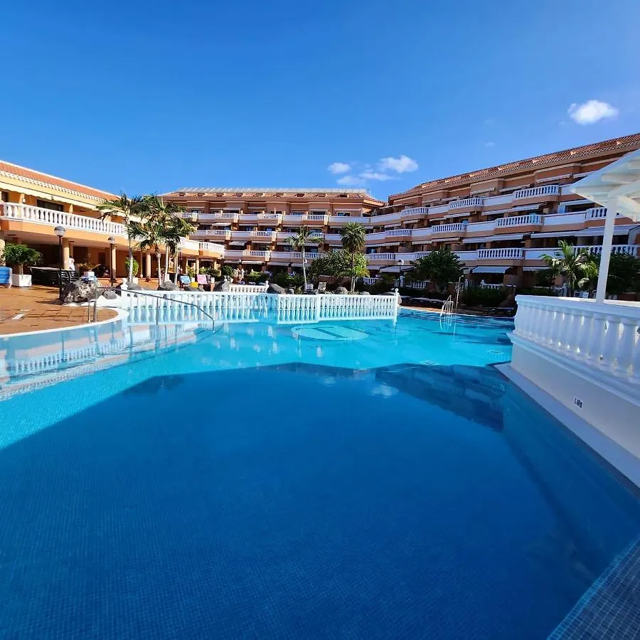 アパート Tenerife Holidays Deluxe, Royal Garden, Las Americas プラヤ・デ・ラス・アメリカス